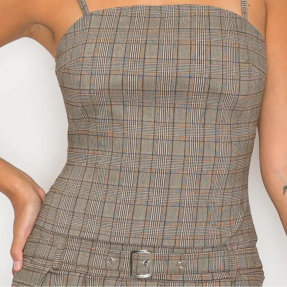 Belted Plaid Zip-up Pleated Dress - Picture 3 of 4